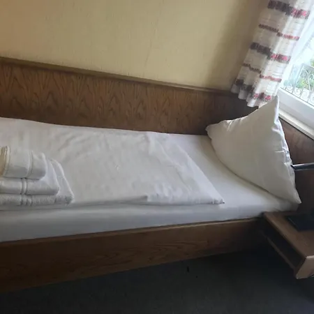 Hotel Schoene Aussicht 3*